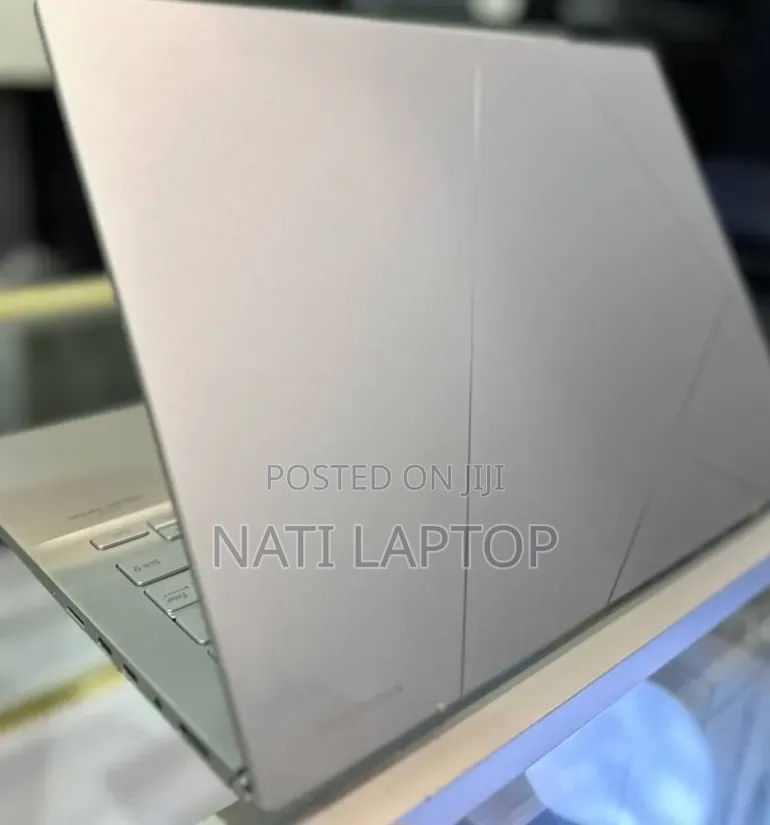 New Laptop Asus Zenbook 14 16GB Intel Core i9 SSD 512GB