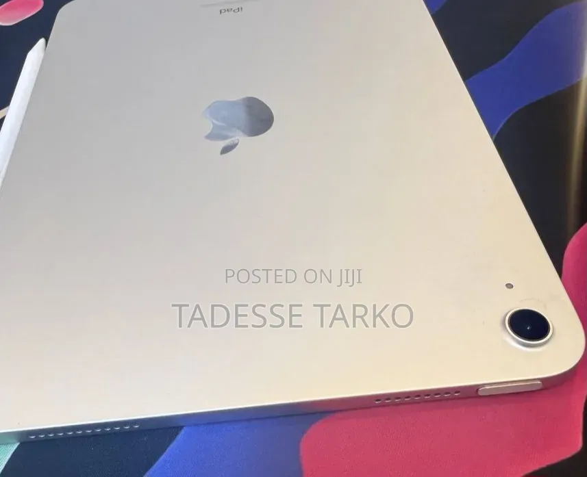 New Apple iPad (2022) 64 GB Silver