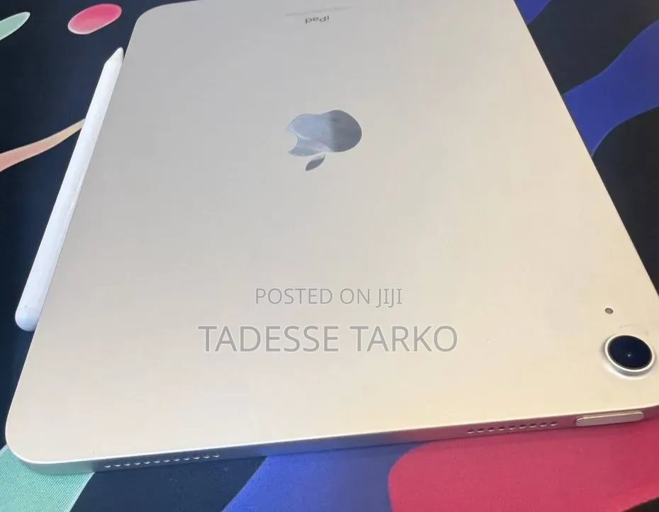 New Apple iPad (2022) 64 GB Silver