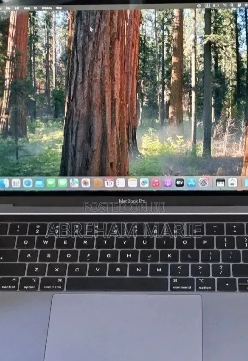 New Laptop Apple MacBook Pro 2019 16GB Intel Core i7 SSD 512GB