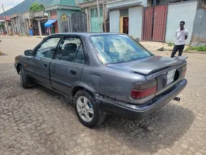 Toyota Corolla 1991 Blue