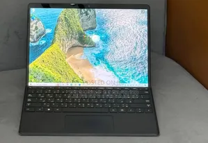 New Laptop Microsoft Surface 8GB Intel Core i5 SSD 256GB