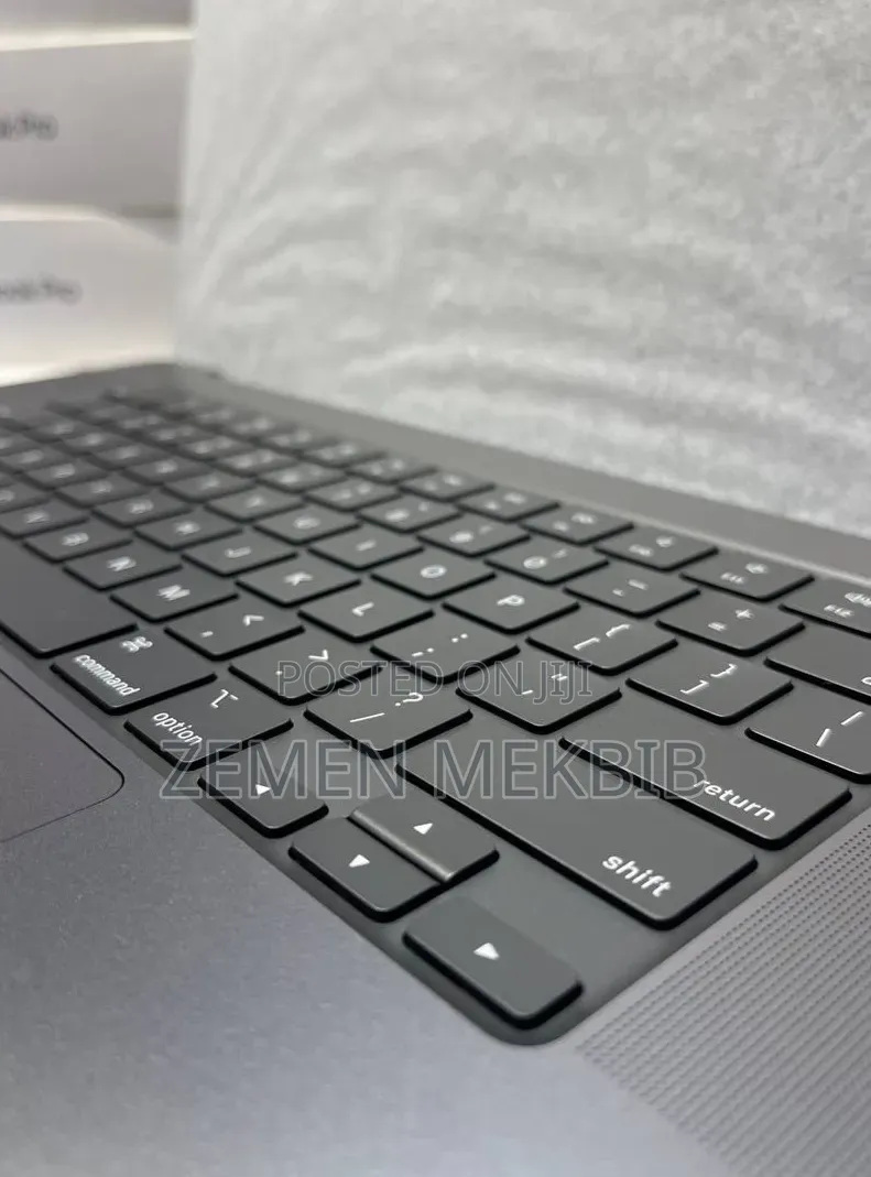 New Laptop Apple MacBook Pro 2024 M4 48GB Apple M1 Max SSD 2T