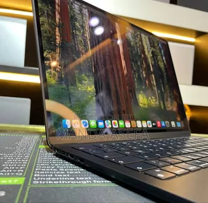 New Laptop Apple MacBook Air 2022 M2 8GB Apple M2 SSD 512GB