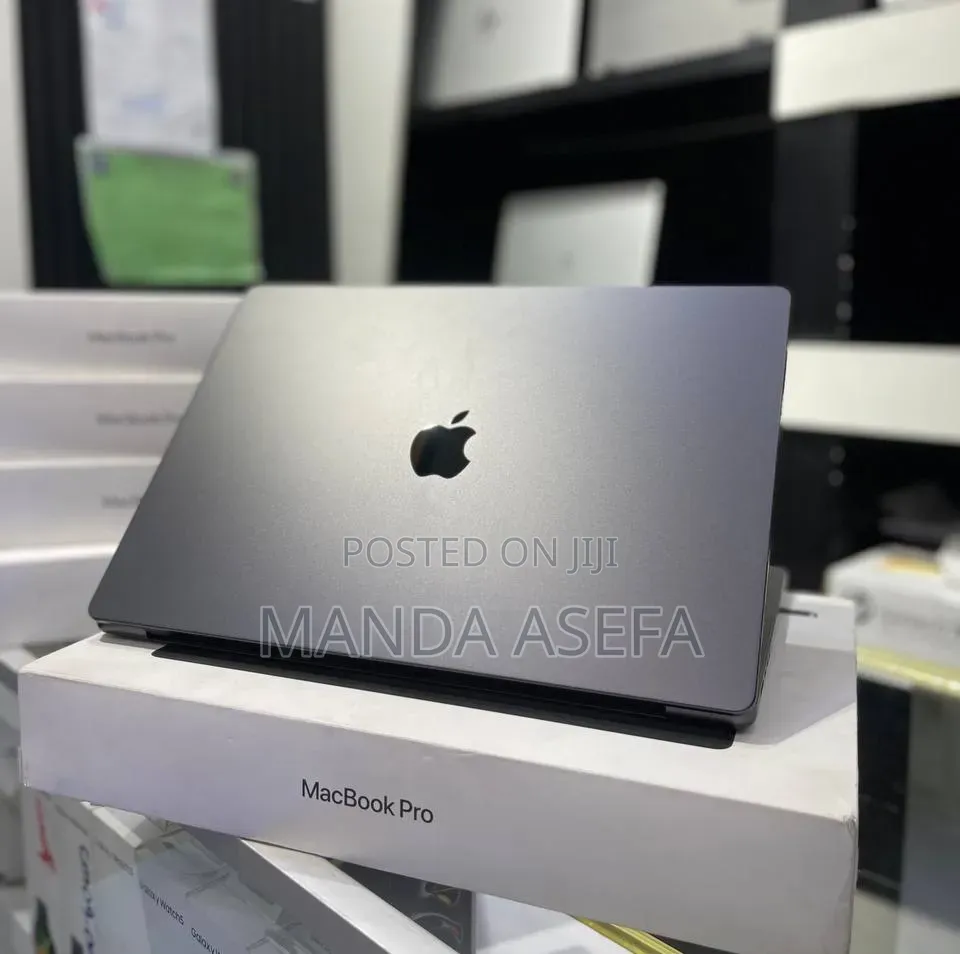 New Laptop Apple MacBook Pro 2024 M4 Max 48GB Apple M4 Max SSD 2T