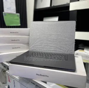 New Laptop Apple MacBook Pro 2024 M4 Max 48GB Apple M4 Max SSD 2T