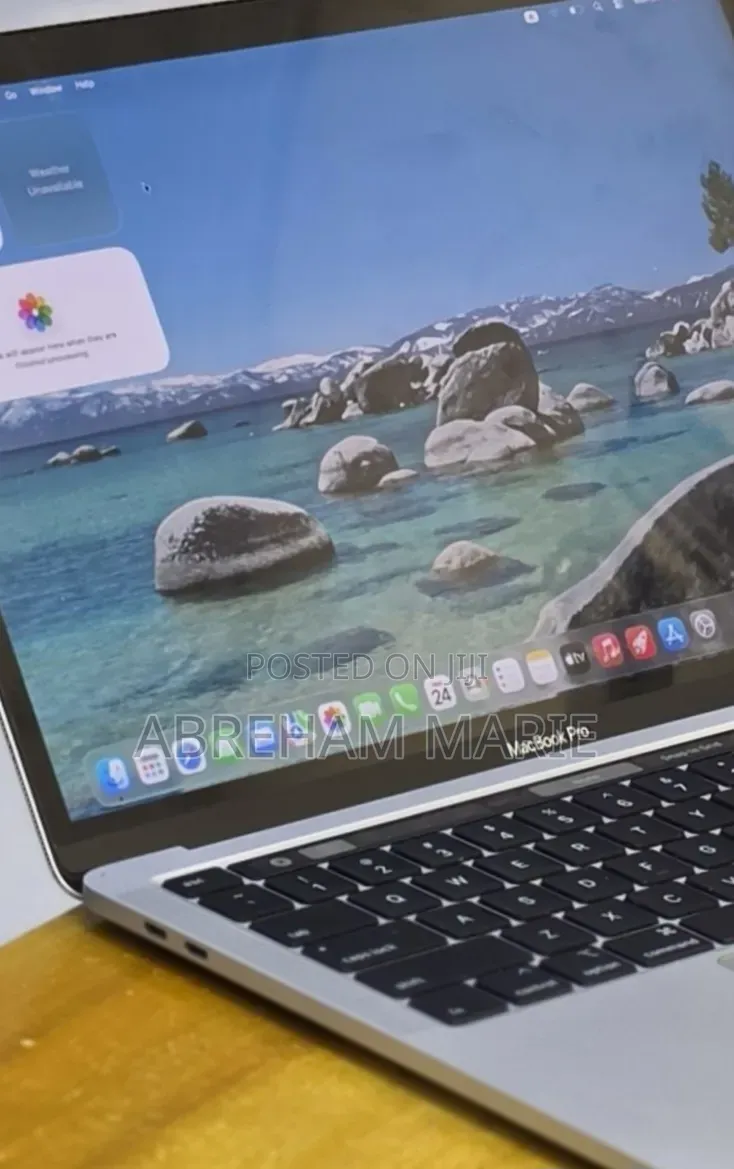 New Laptop Apple MacBook Pro 2020 32GB Intel Core i7 SSD 512GB