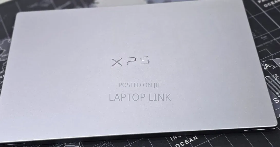 New Laptop Dell XPS 13 8GB Intel Core 5 SSD 512GB
