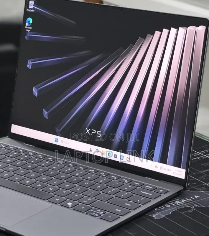 New Laptop Dell XPS 13 8GB Intel Core 5 SSD 512GB