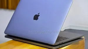 New Laptop Apple MacBook Pro 2019 16GB Intel Core i7 SSD 512GB