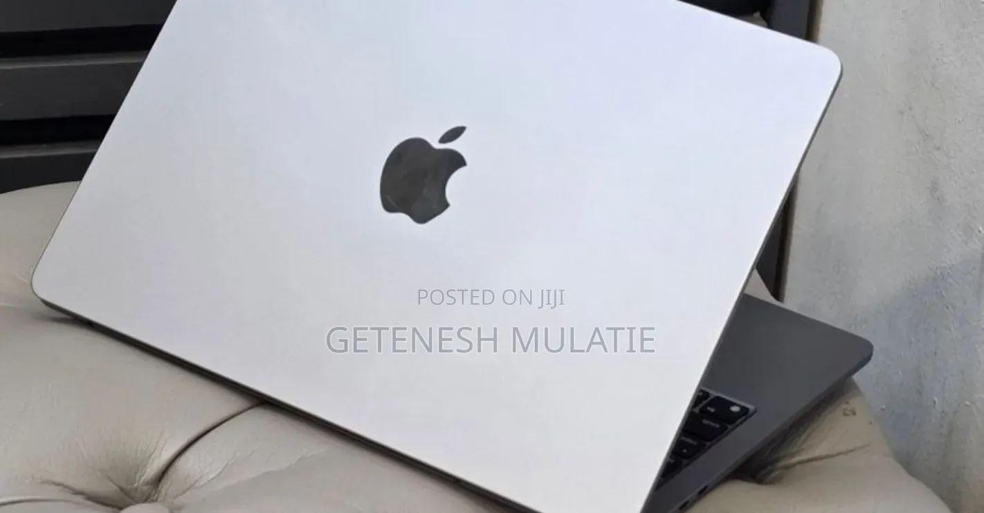 New Laptop Apple MacBook Air 2022 M2 8GB SSD 256GB