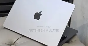 New Laptop Apple MacBook Air 2022 M2 8GB SSD 256GB