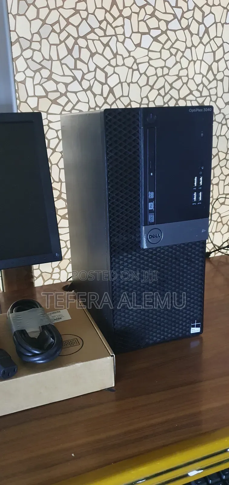 Desktop Computer Dell Optiplex 3040 4GB Intel Core i5 HDD 500GB