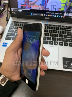 Apple iPhone 8 64 GB White
