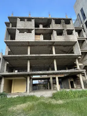 15bdrm House in Yeka for sale