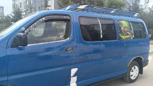 Toyota HiAce 1998 Blue