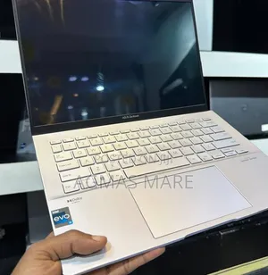 New Laptop Asus Zenbook 14 16GB Intel Core i9 SSD 512GB