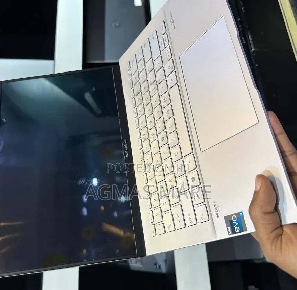 New Laptop Asus Zenbook 14 16GB Intel Core i9 SSD 512GB