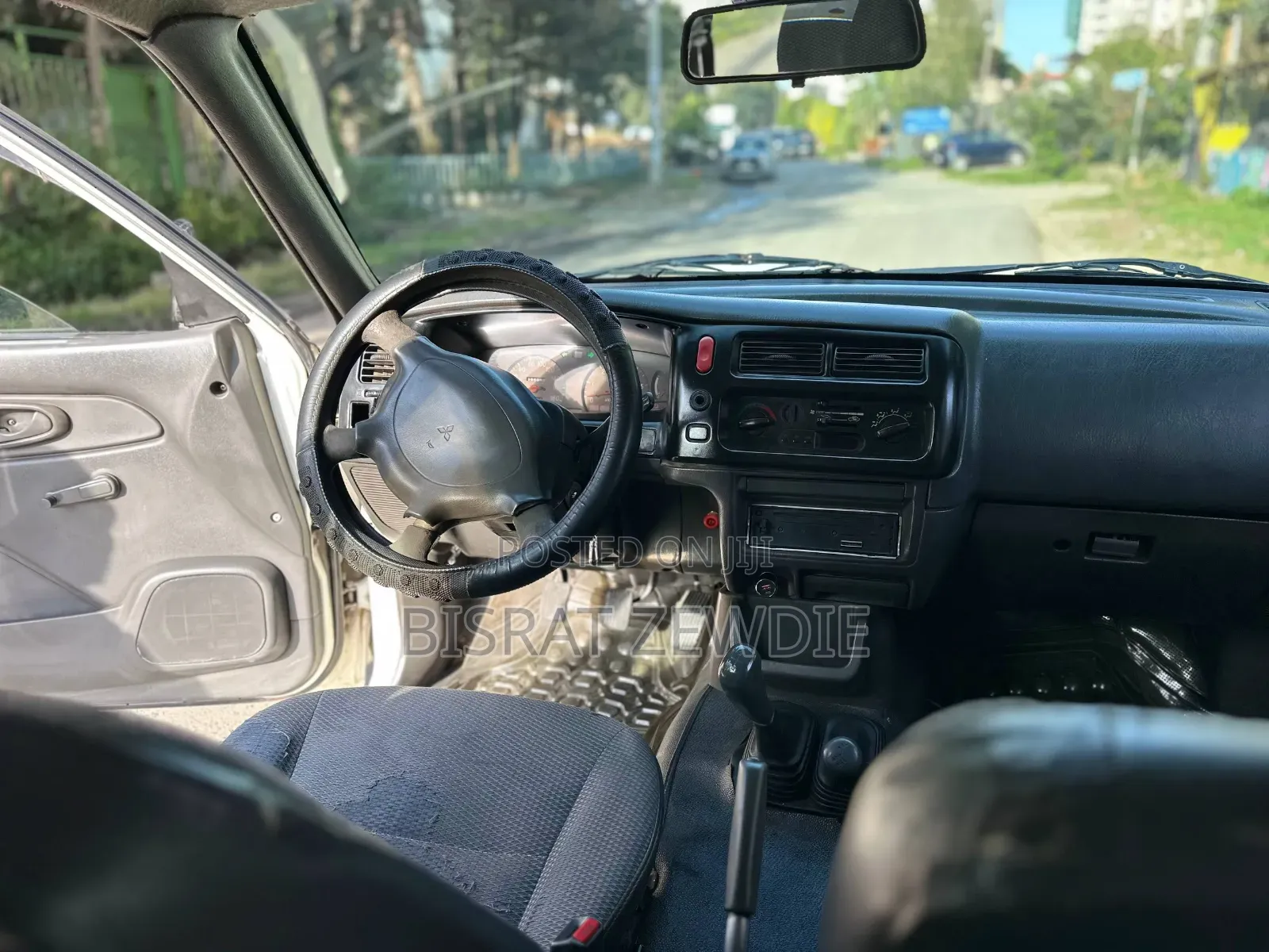 Mitsubishi L200 2002 White