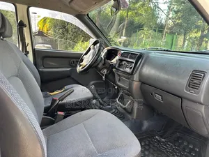 Mitsubishi L200 2002 White