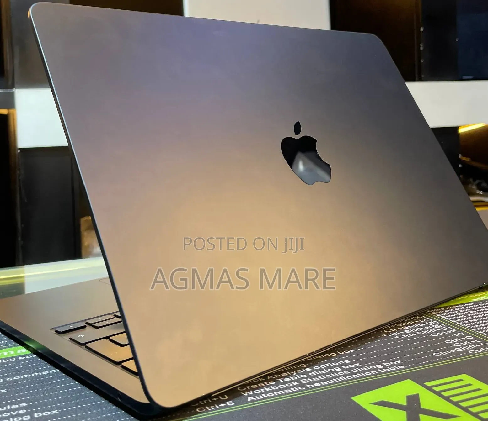 New Laptop Apple MacBook Air 2022 M2 8GB Apple M2 SSD 512GB