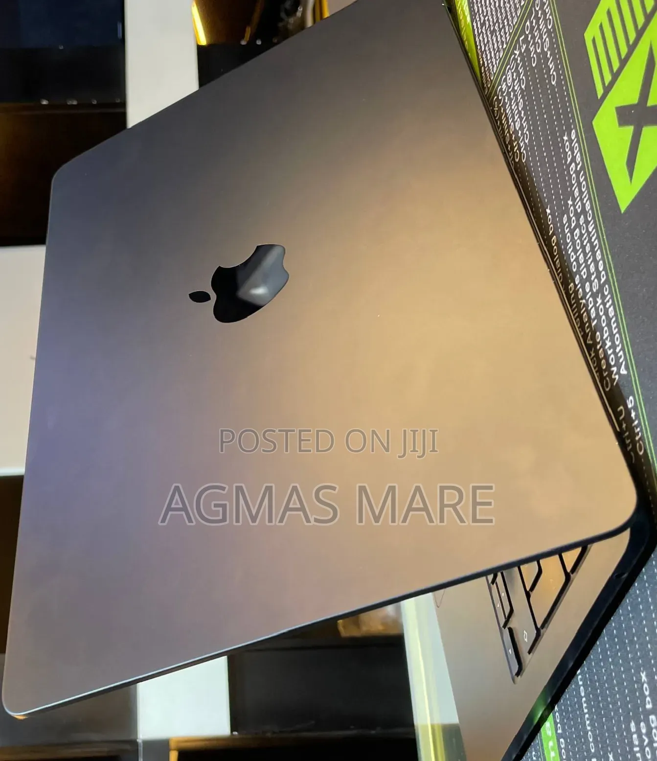 New Laptop Apple MacBook Air 2022 M2 8GB Apple M2 SSD 512GB
