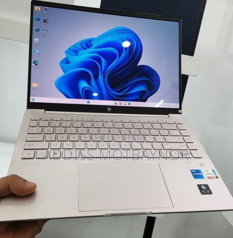New Laptop HP EliteBook 840 16GB Intel Core i5 SSD 256GB