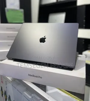 New Laptop Apple MacBook Pro 2024 M4 Max 48GB Apple M4 Max SSD 2T