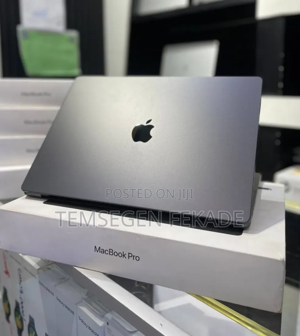 New Laptop Apple MacBook Pro 2024 M4 Max 48GB Apple M4 Max SSD 2T