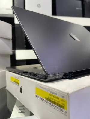 New Laptop Apple MacBook Pro 2024 M4 Max 48GB Apple M4 Max SSD 2T