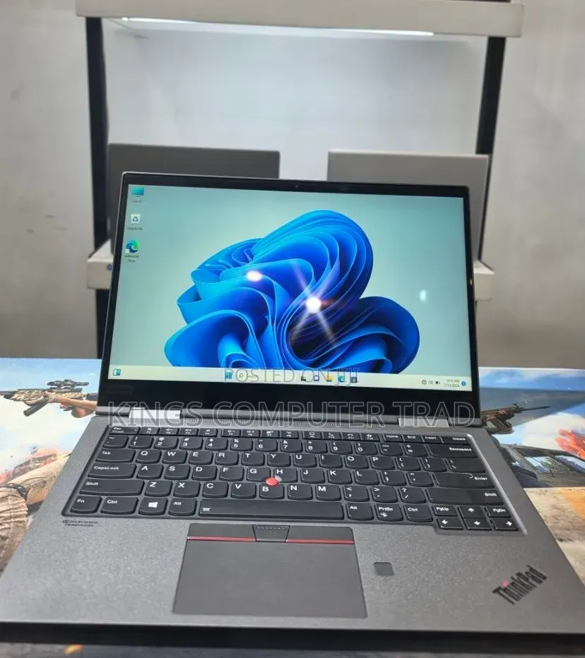 New Laptop Lenovo ThinkPad X1 Yoga 16GB Intel Core i7 SSD 512GB