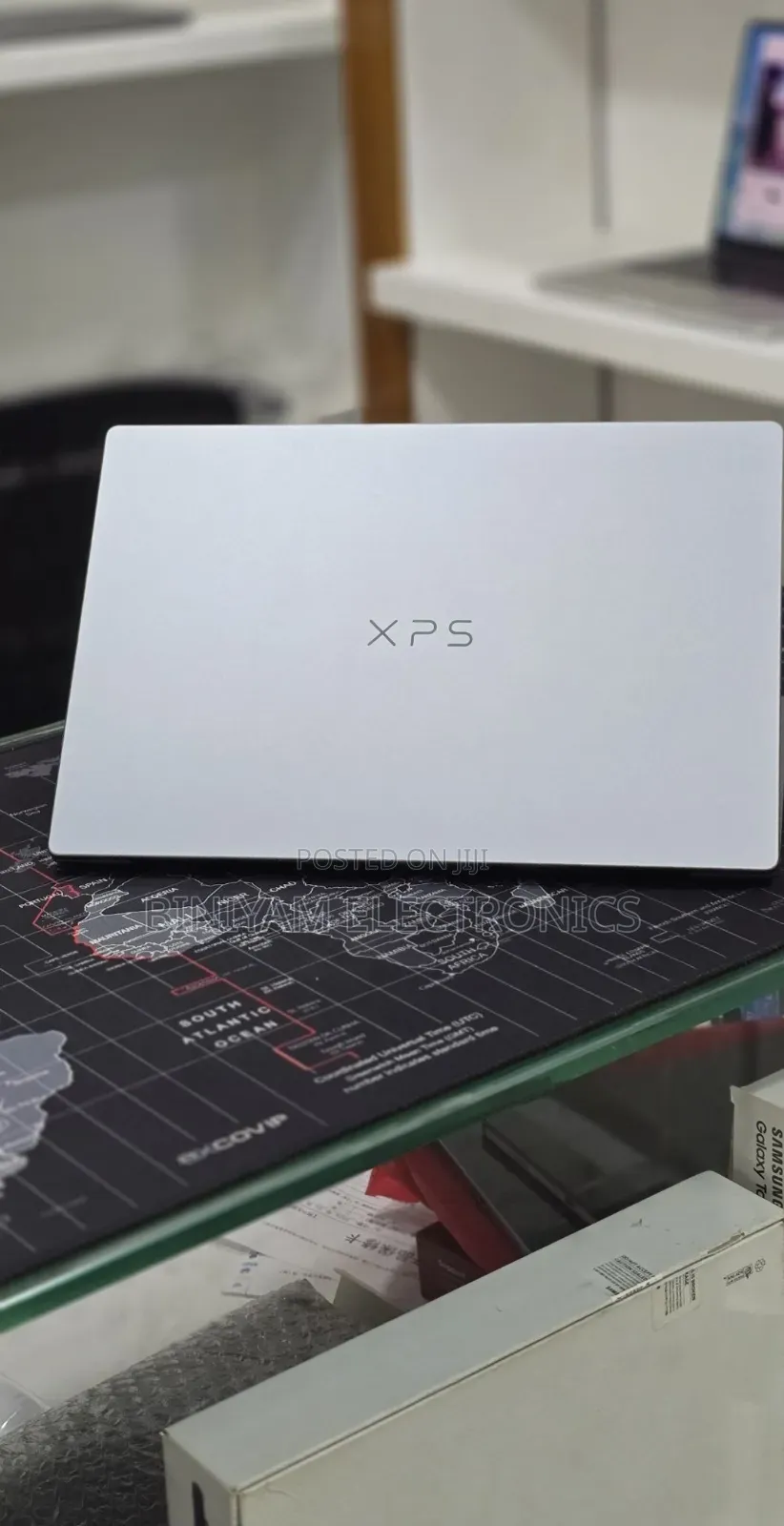 New Laptop Dell XPS 13 8GB Intel Core 5 SSD 512GB