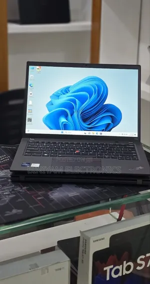New Laptop Lenovo ThinkPad T14s G4 16GB Intel Core i7 SSD 512GB