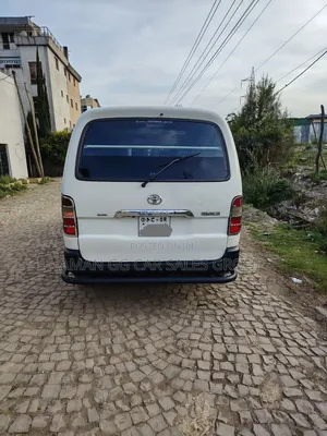 Toyota HiAce 2008 Yellow