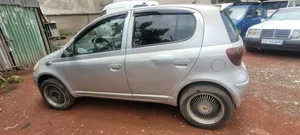 Toyota Vitz 2004 Silver