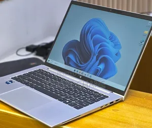 New Laptop HP EliteBook 840 10 16GB Intel Core i7 SSD 512GB