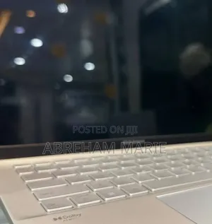 New Laptop Asus Zenbook 14 OLED 16GB Intel Core i9 SSD 512GB