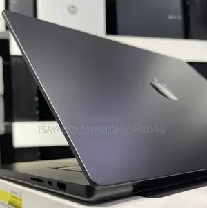 New Laptop Apple MacBook Pro 2024 M4 Max 48GB Apple M4 Max SSD 2T