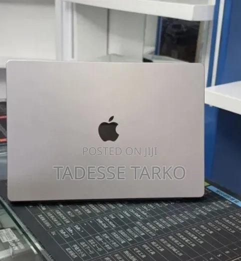 New Laptop Apple MacBook Pro 2021 M1 16GB Apple M1 Pro SSD 512GB