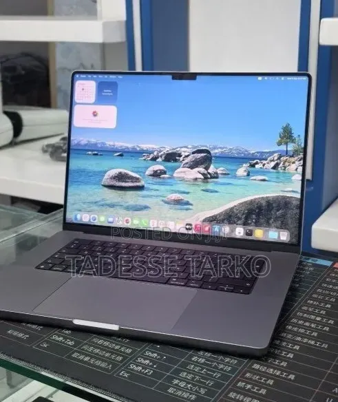New Laptop Apple MacBook Pro 2021 M1 16GB Apple M1 Pro SSD 512GB