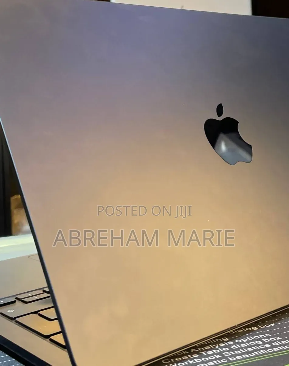 New Laptop Apple MacBook Air 2022 M2 8GB Apple M2 SSD 512GB