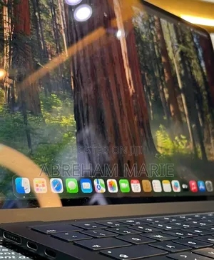 New Laptop Apple MacBook Air 2022 M2 8GB Apple M2 SSD 512GB