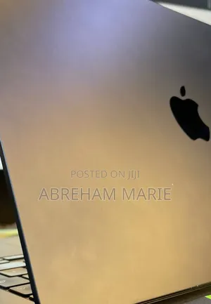 New Laptop Apple MacBook Air 2022 M2 8GB Apple M2 SSD 512GB