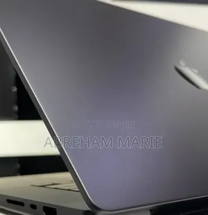 New Laptop Apple MacBook Pro 2024 M4 Max 48GB Apple M4 Max SSD 2T