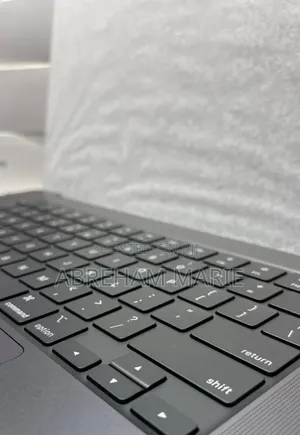 New Laptop Apple MacBook Pro 2024 M4 Max 48GB Apple M4 Max SSD 2T