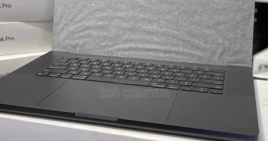 New Laptop Apple MacBook Air 2025 M4 48GB Apple M4 Pro SSD 2T