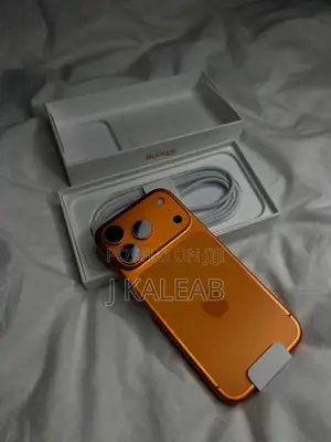New Apple iPhone 17 Pro Max 256 GB Orange