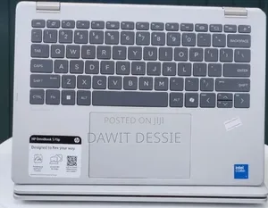New Laptop HP OmniBook 5 Flip 16GB Intel Core 7 SSD 512GB
