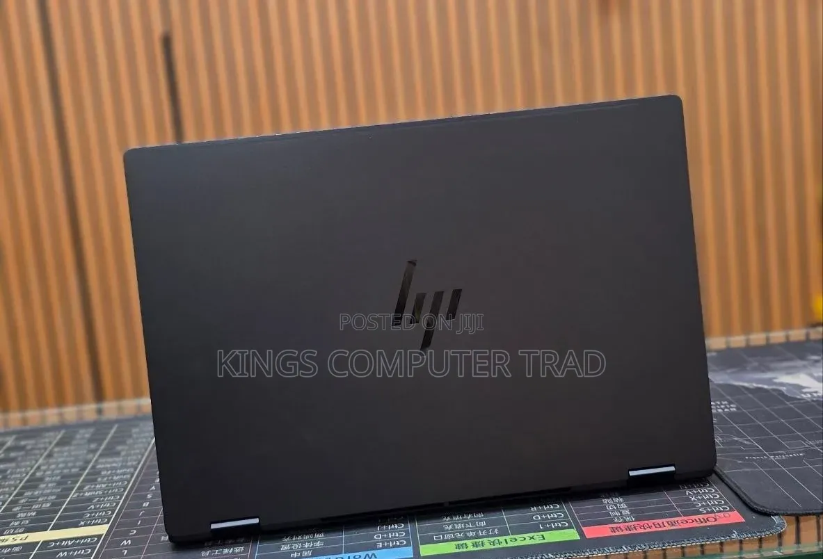 New Laptop HP OmniBook Ultra Flip 16" 32GB Intel Core Ultra 9 SSD 2T