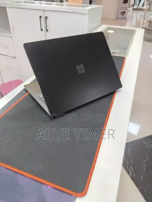 New Laptop Microsoft Surface Laptop 5 16GB Intel Core i7 SSD 256GB